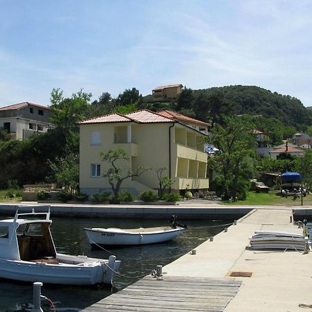 Apartments By The Sea Supetarska Draga - Donja, Rab - 11769 Экстерьер фото